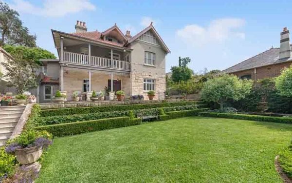 Lawn Mowing Sydney Cammeray 2065